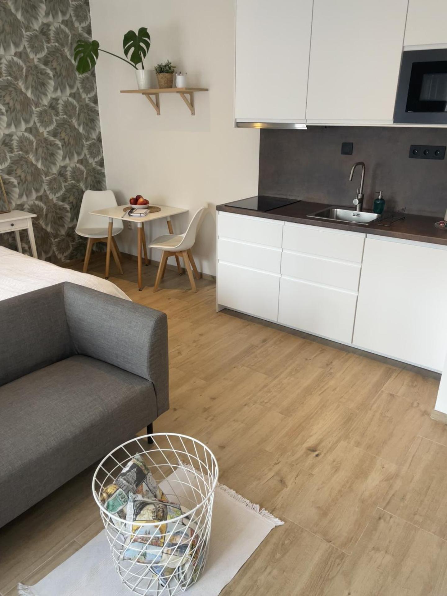Apt 100 Прага Экстерьер фото