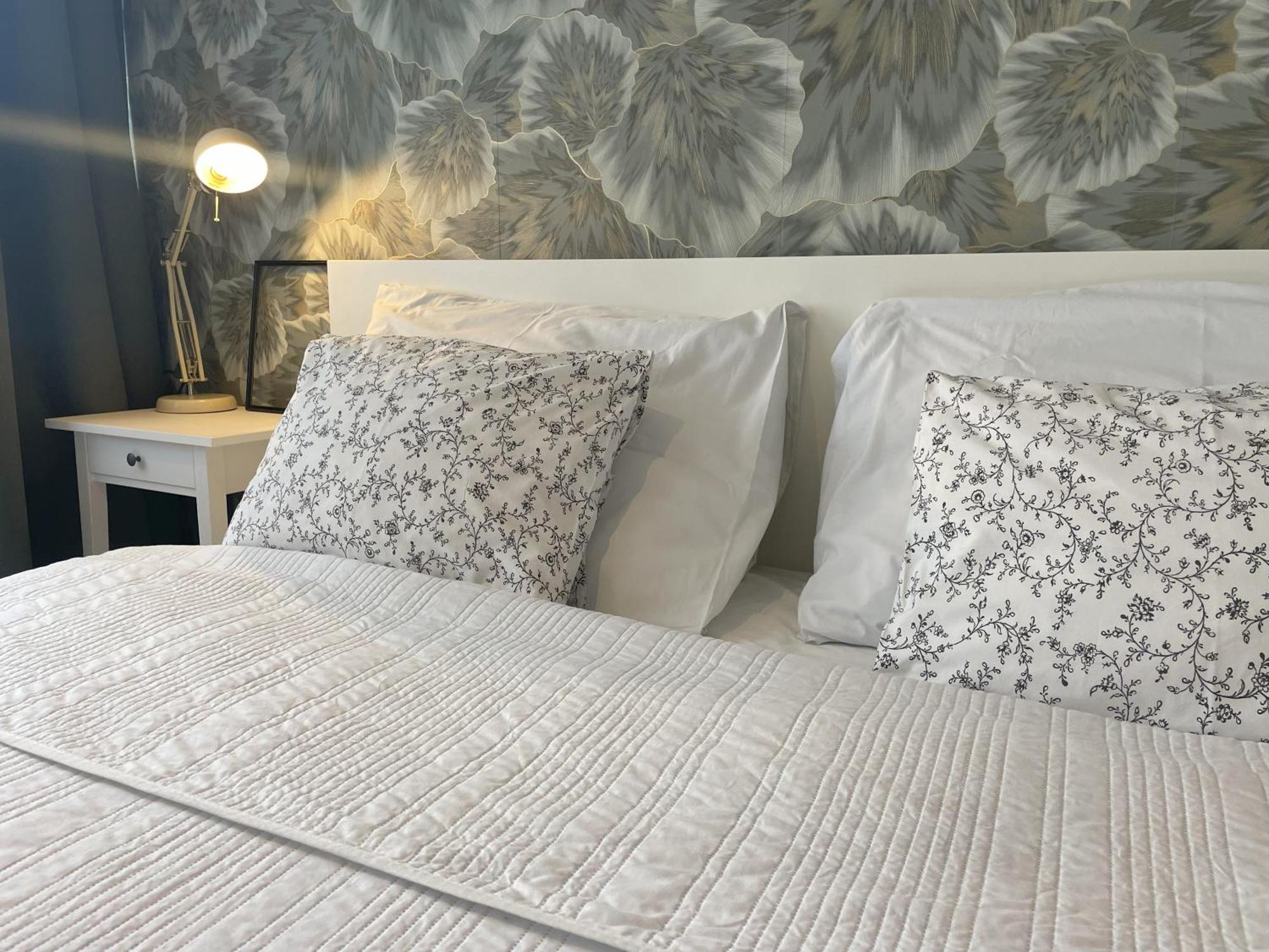 Apt 100 Прага Экстерьер фото